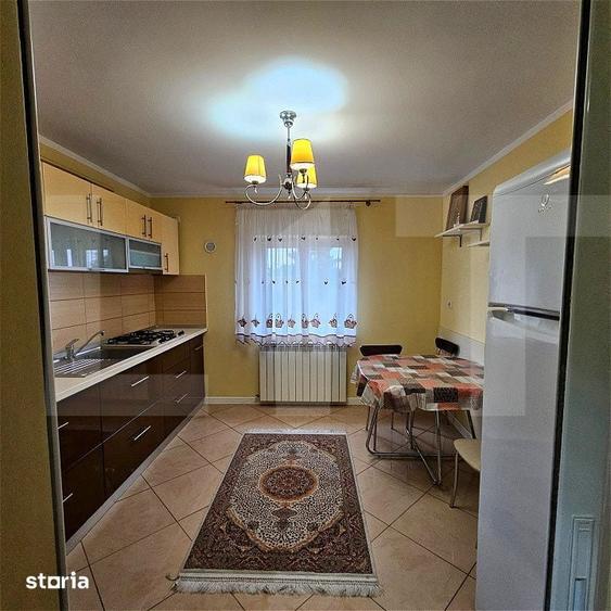 Apartament cu 3 camere, mobilat în Central