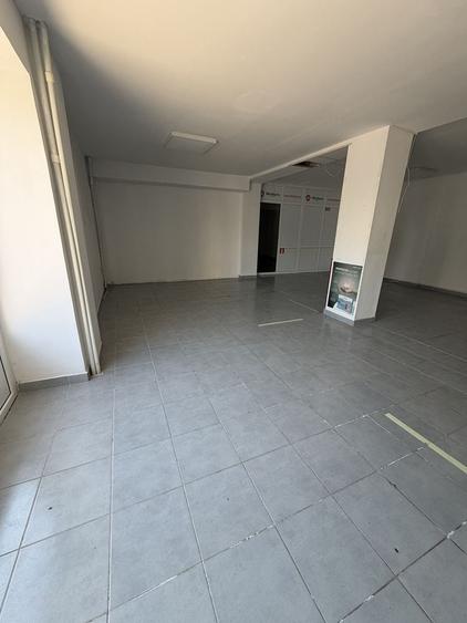 Spațiu comercial, de 72 mp, în Dallas