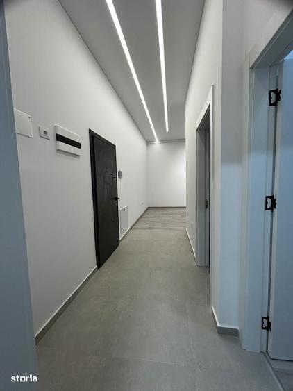 Apartament cu 3 camere decomandat în Energia