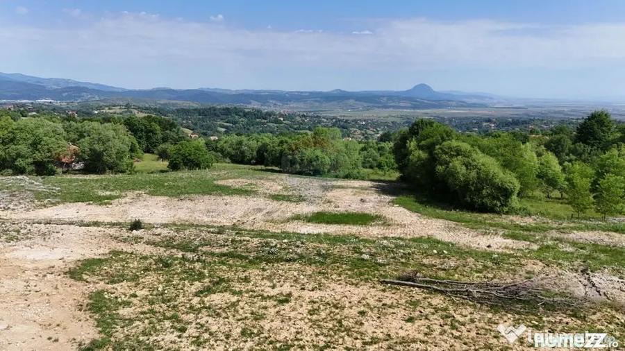 Teren de 1900 mp, în Sohodol