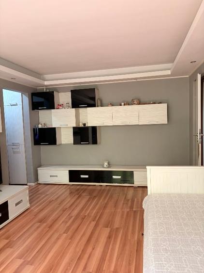 Apartament cu 2 camere semidecomandat în Dacia
