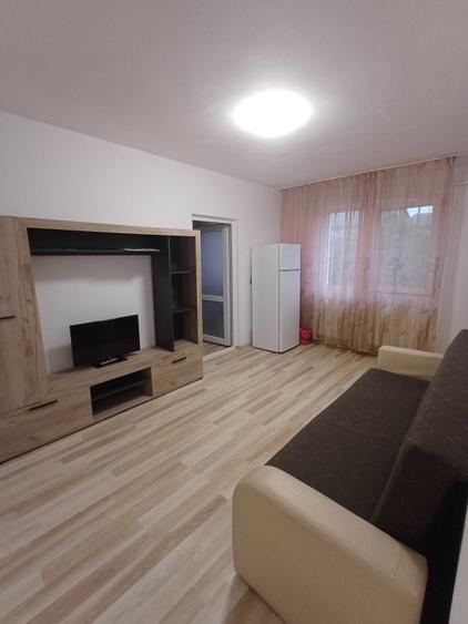 Apartament cu 2 camere nedecomandat în Central