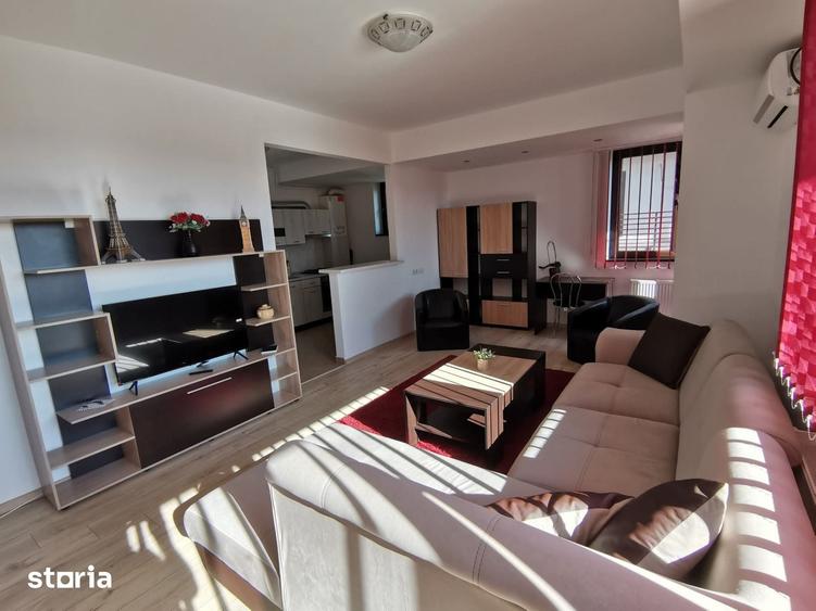 Apartament cu 3 camere semidecomandat în Prelungirea Ghencea