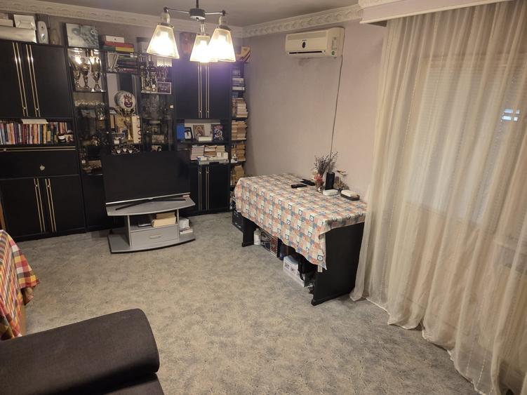 Apartament cu 3 camere decomandat în Nord