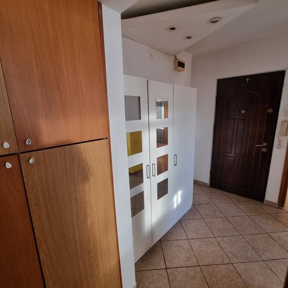 Apartament cu 2 camere decomandat în Democrației