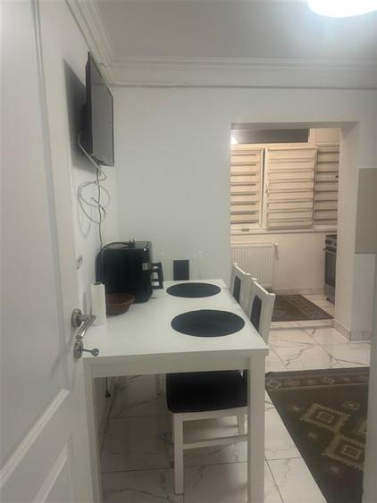 Apartament cu 3 camere decomandat, mobilat în Moara de foc