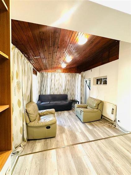 Duplex cu 5 camere cu Canalizare în Central