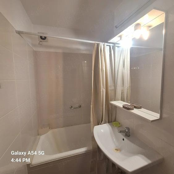 Garsonieră decomandată în P-ța Alba Iulia