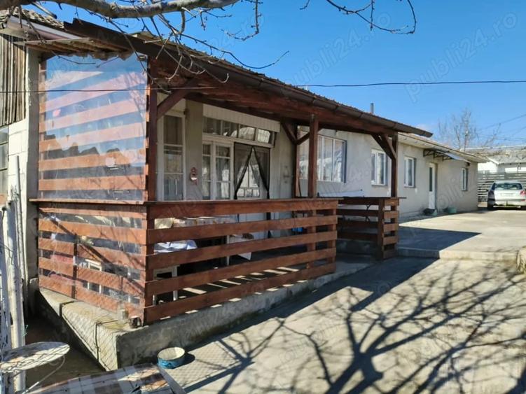 Casă cu Teren 3800 Mp în Redea