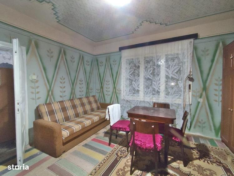 Casă cu 4 camere cu Teren 4122 Mp în Petid
