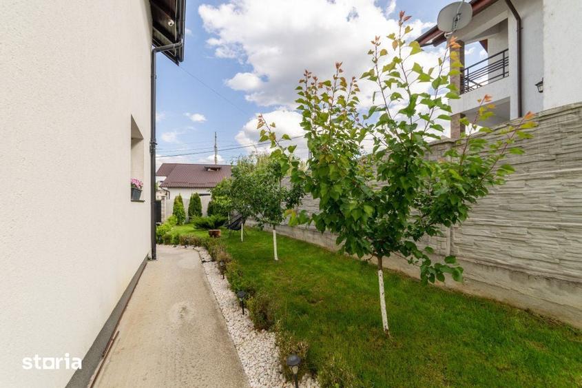 Casă cu 4 camere cu Teren 500 Mp în Găvana