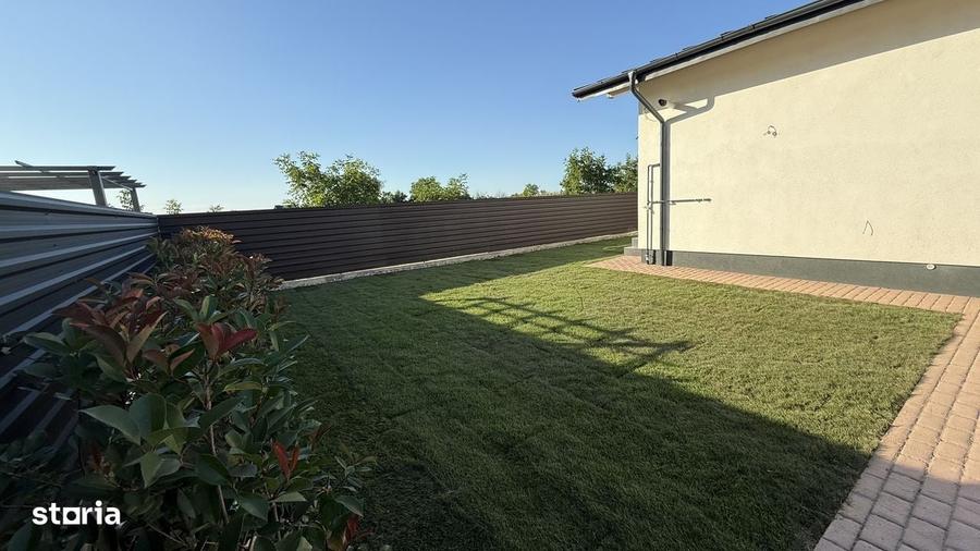 Casă cu 3 camere în Lilieci