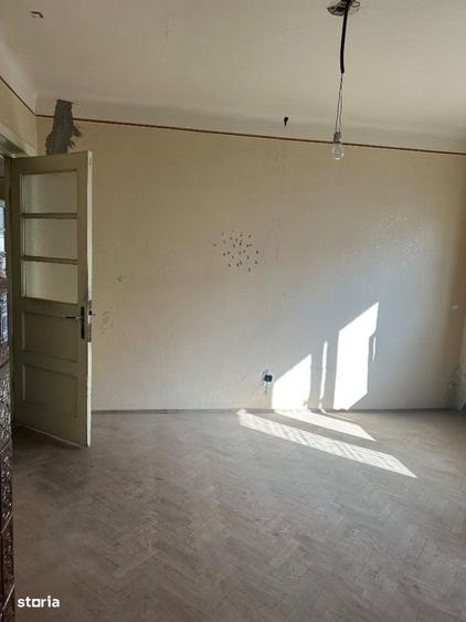 Casă cu 3 camere în Câmpina