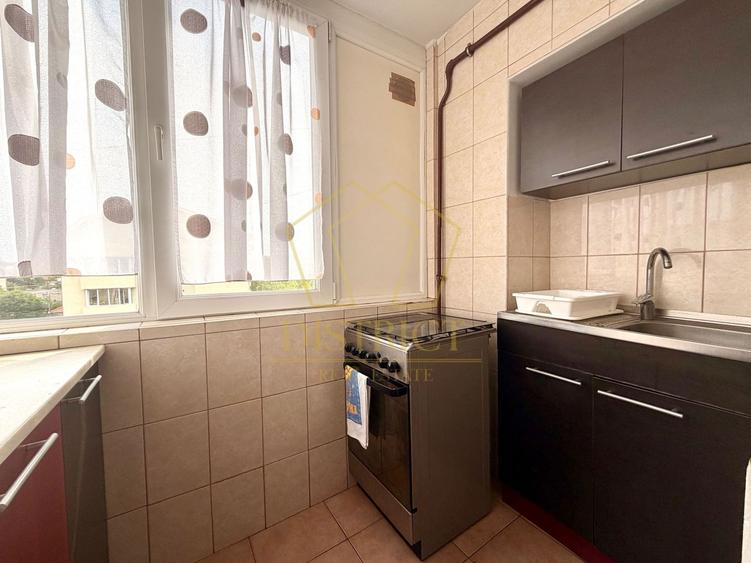 Apartament cu 2 camere decomandat, mobilat în Complex Studențesc