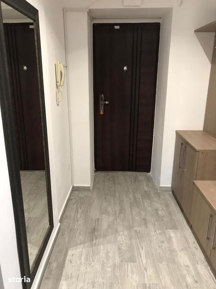 Apartament cu 3 camere în 22 Decembrie 1989