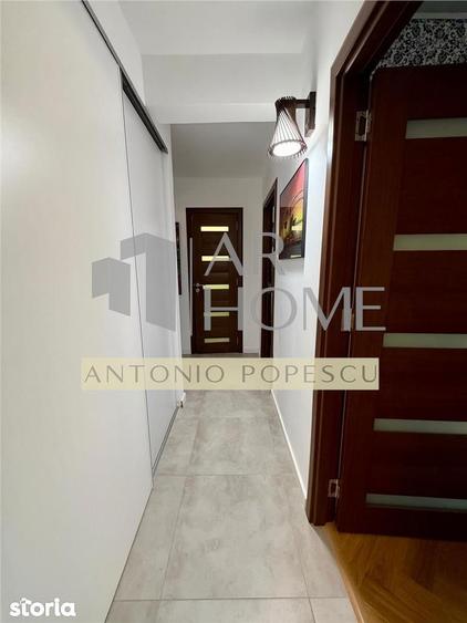 Apartament cu 3 camere decomandat, mobilat în Central