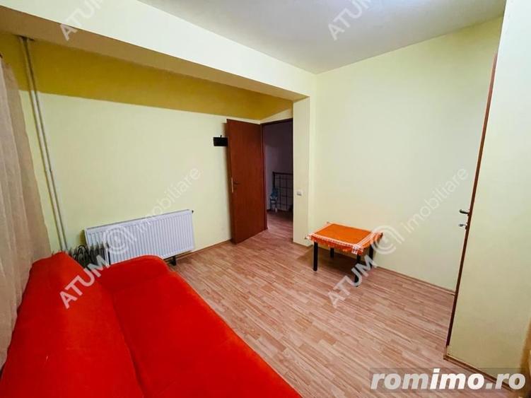 Casă cu 8 camere cu Teren 500 Mp în Paltin
