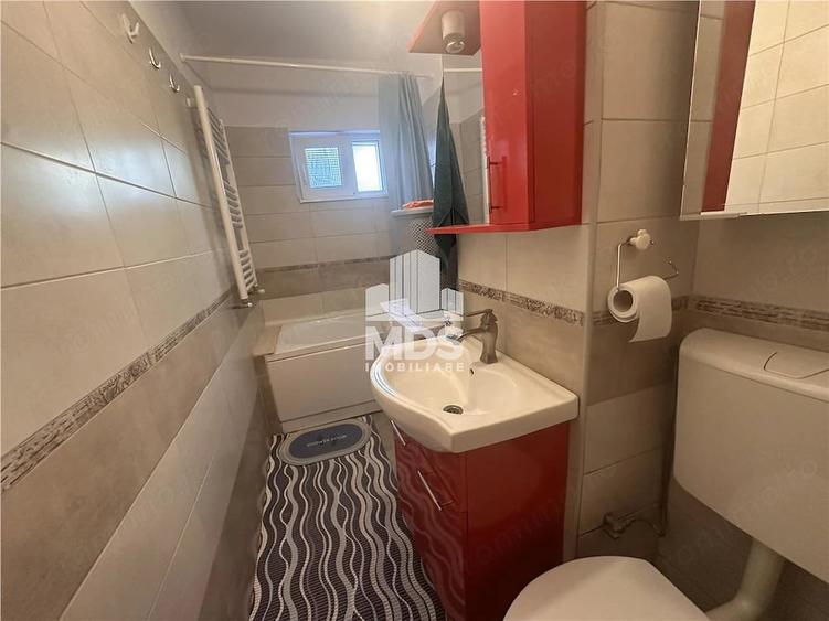 Apartament cu 2 camere nedecomandat în Girocului