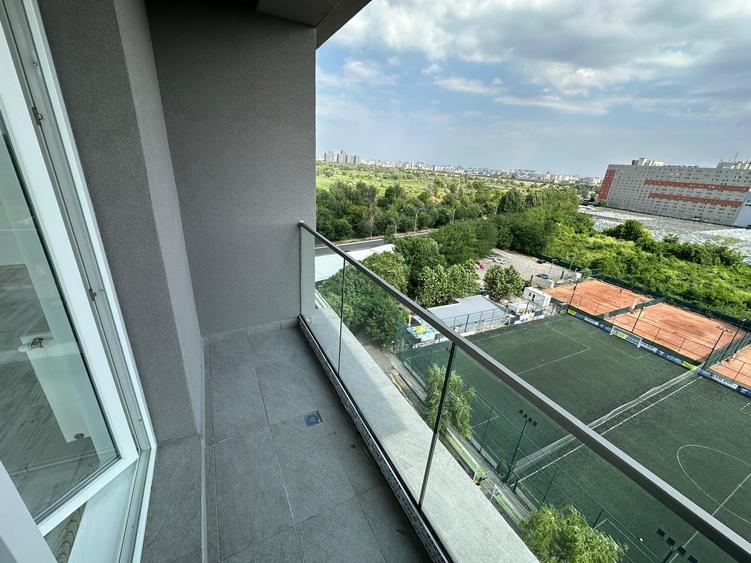 Apartament cu 3 camere decomandat în Vitan