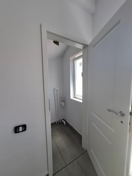 Casă individuală cu 4 camere cu Teren 420 Mp în Domnești