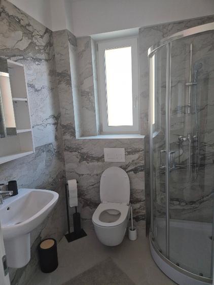 Apartament cu 2 camere semidecomandat în Lunca Cetățuii