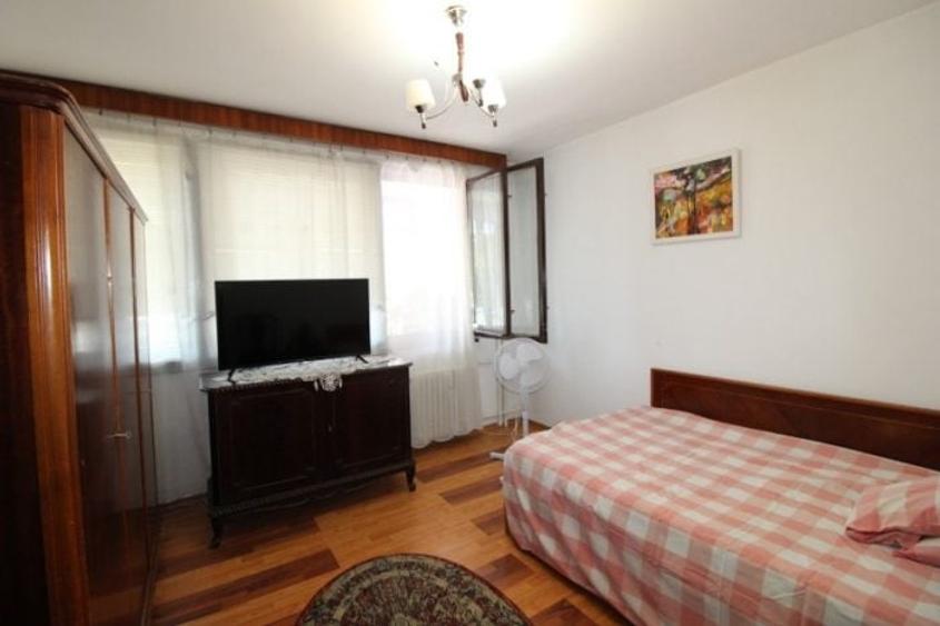 Apartament cu 2 camere semidecomandat, mobilat în Titan