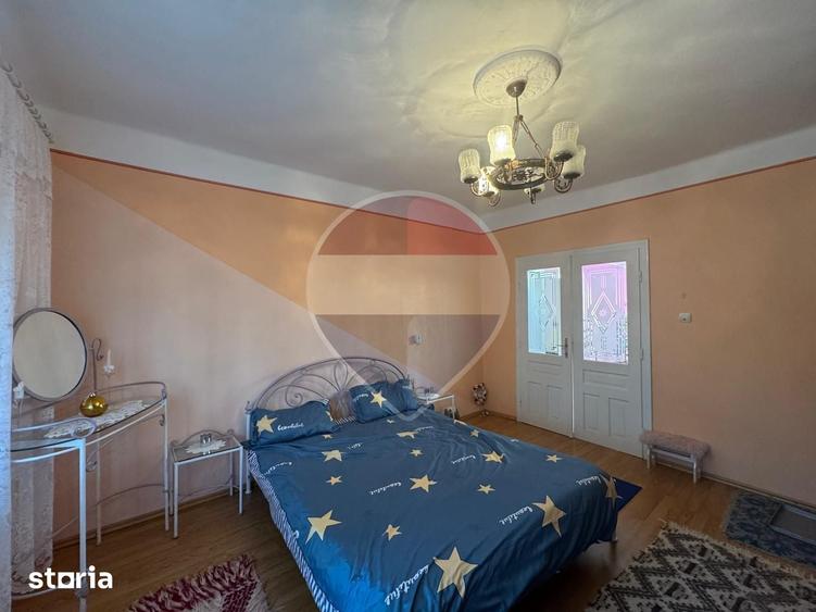 Casa cu 1439 mp teren Semlac la 37 km de Arad ( 2 cai de acces) - 7