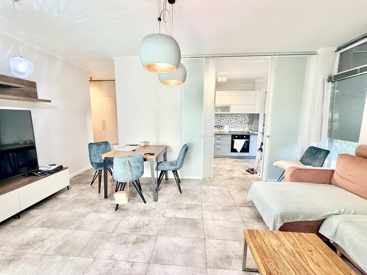 Apartament cu 2 camere decomandat, mobilat în Lipovei
