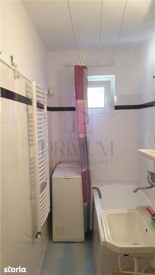 Apartament cu 3 camere semidecomandat, mobilat în Circumvalațiunii