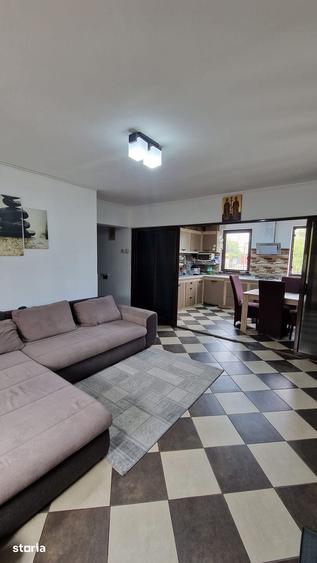 Casă cu 5 camere cu Teren 477.53 Mp în Berceni