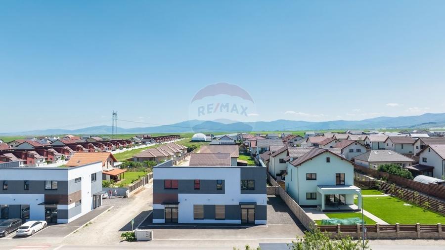 Spațiu comercial, de 320 mp, în Tărlungeni