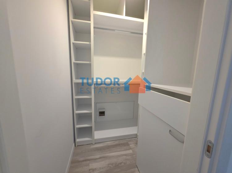 Apartament cu 3 camere semidecomandat în Șoseaua Nordului
