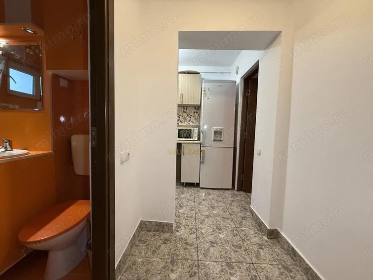 Apartament cu 2 camere decomandat în Micro 16