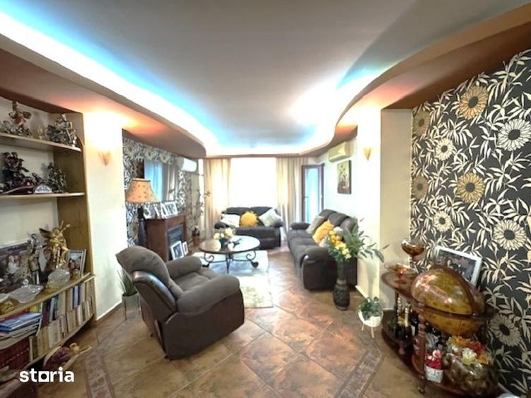 Apartament cu 4 camere în Central