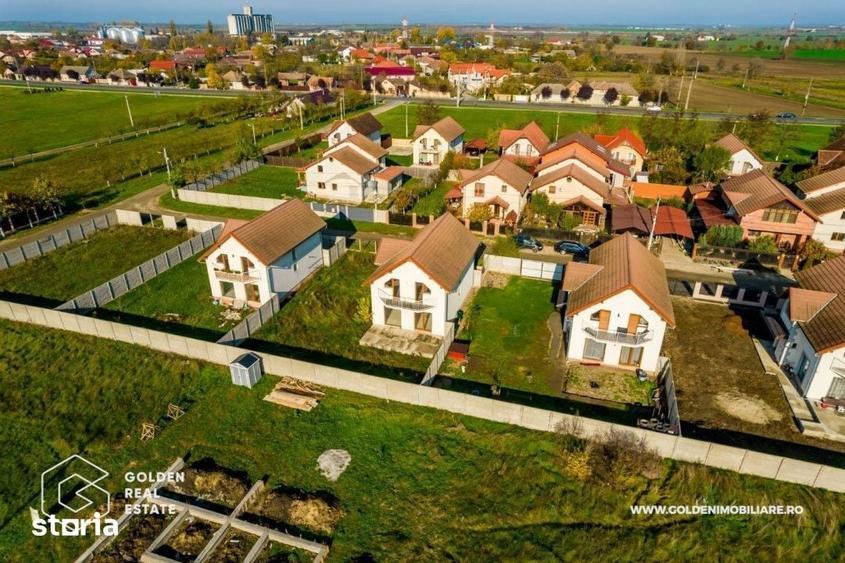 Casă cu 4 camere cu Teren 450 Mp în Pecica