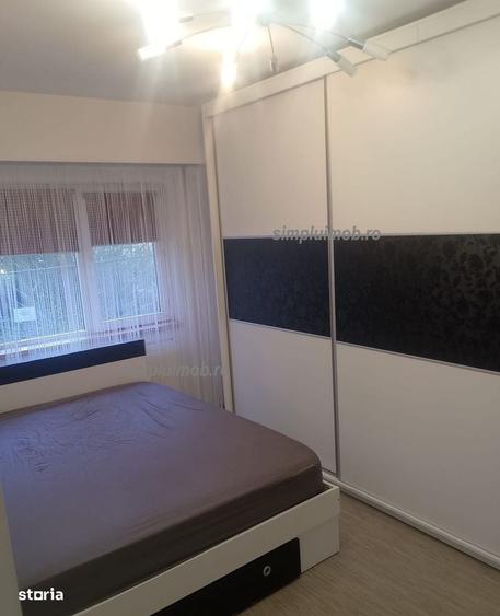 Apartament cu 3 camere decomandat în Crângași