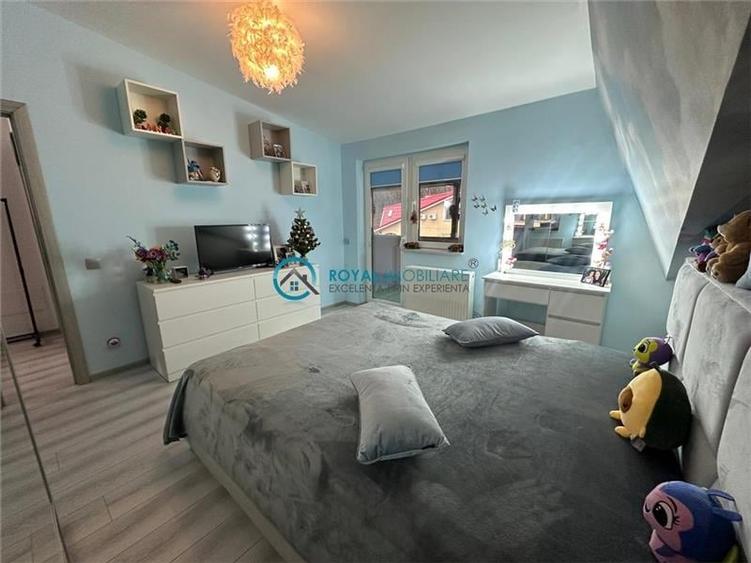 Duplex cu 5 camere cu Canalizare în Bucov