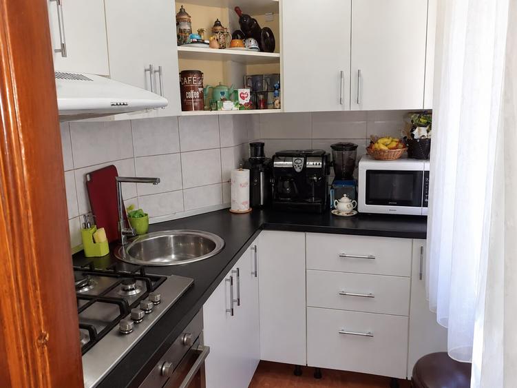 Apartament cu 2 camere semidecomandat, mobilat în Calea Victoriei