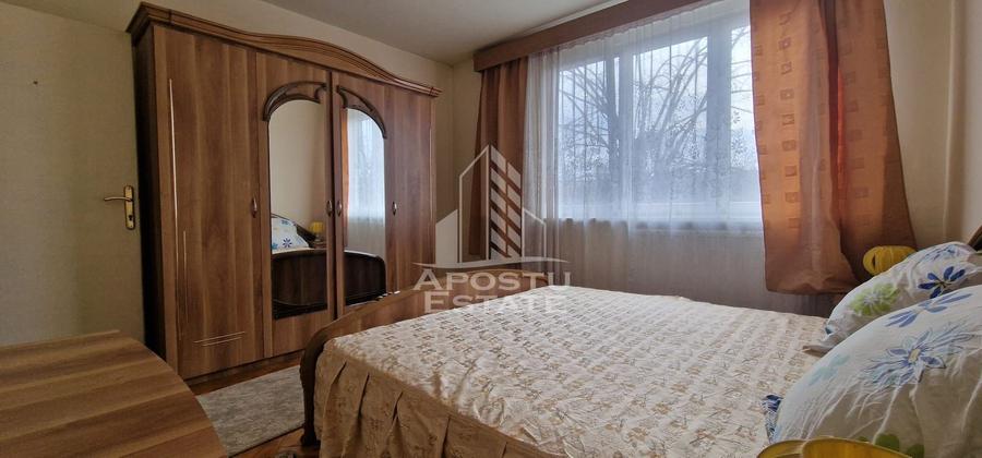 Apartament cu 2 camere semidecomandat în Podgoria