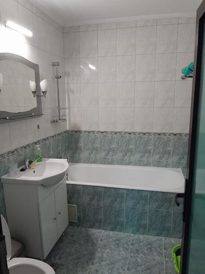 Apartament cu 2 camere decomandat în Exterior Vest