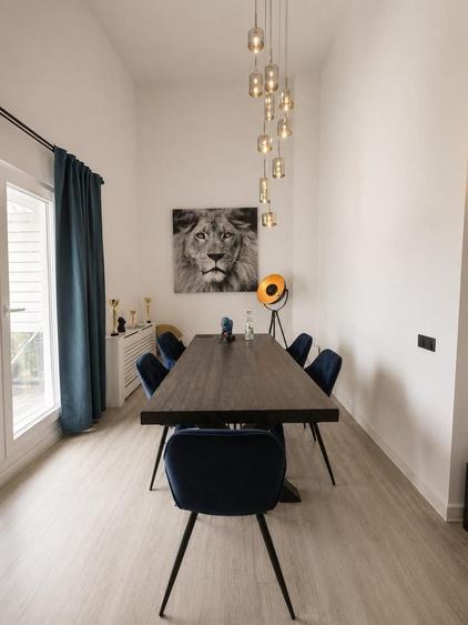 Apartament cu 4 camere, mobilat în Odăi