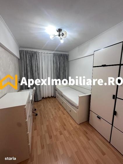 Apartament cu 3 camere decomandat în Giurgiului