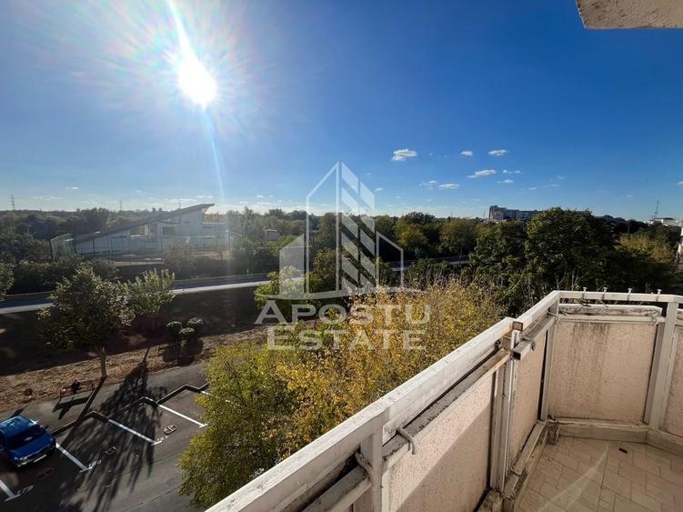 Apartament cu 4 camere decomandat, mobilat în Malul Mureșului