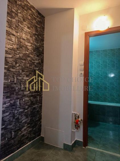 Apartament cu 3 camere decomandat, mobilat în Tei