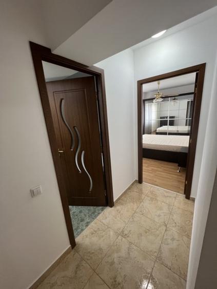 Apartament cu 2 camere decomandat, mobilat în 9 Mai