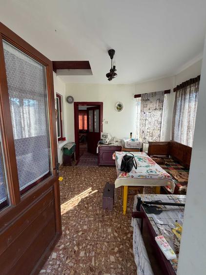 Casă cu 3 camere în Vâlcele