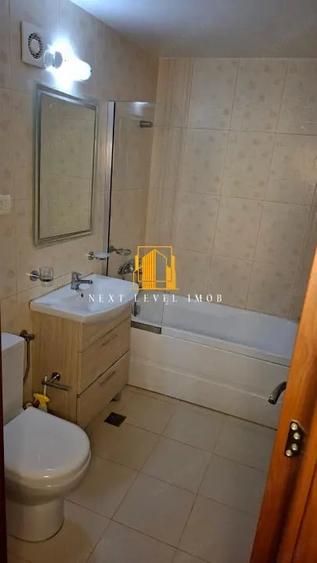 Apartament cu 3 camere decomandat în Găvana