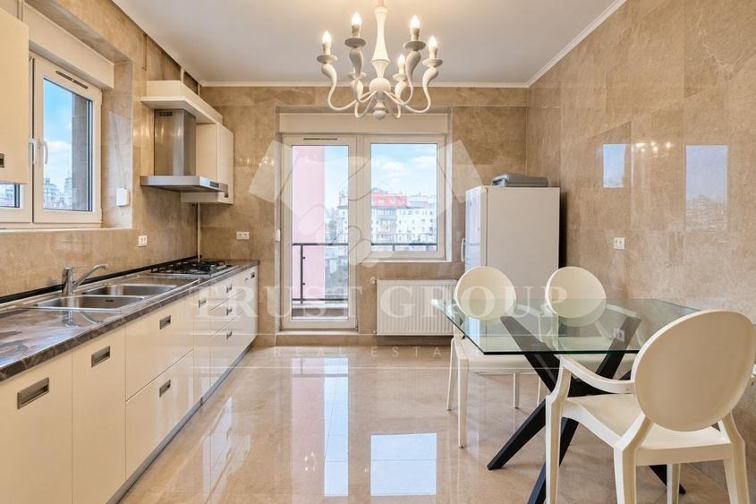 Apartament cu 3 camere decomandat, mobilat în Herăstrău