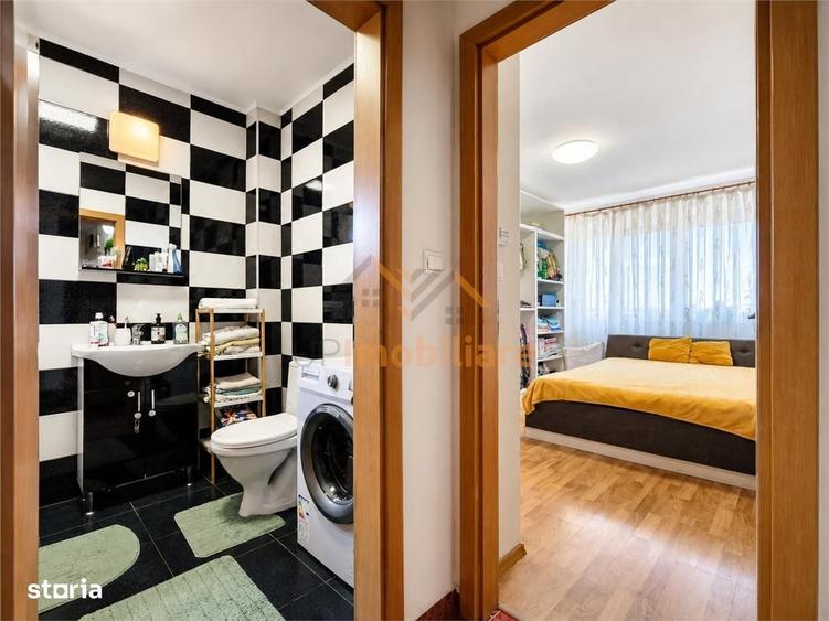 Apartament cu 3 camere decomandat în Sânmartin