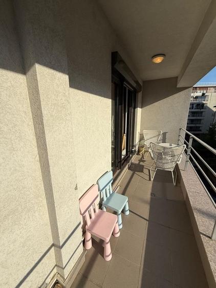 Apartament cu 4 camere decomandat, mobilat în Herăstrău
